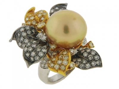Celebrity Style South Sea Pearl & Diamond 18k Gold Flower Cocktail Ring