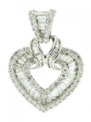 18k White Gold & Baguette Diamond Heart Shape Pendant