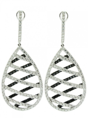 18k White Gold Pear Shape 4.46ct White & Black Diamond Dangle Earring