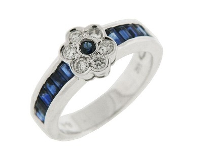 1.55 ct Blue Sapphire & Diamond 18k Gold Flower Ring
