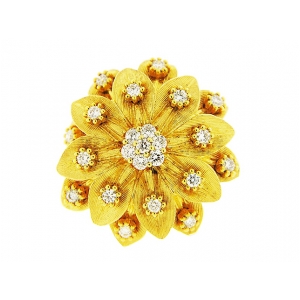 .77 ct Round Diamond 18k Etched Yellow Gold Flower Ring