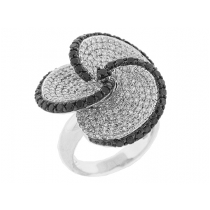 2.85ct White & Black Diamond 18k Gold Flower Cocktail Ring