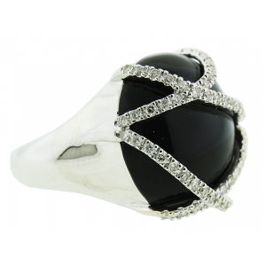 0.49ct Circle Shape Black Onyx & Criss-Cross Pave Diamond 18k White Gold Cocktail Ring